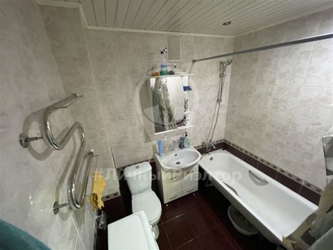 1-к квартира, 10/10 эт., 28м²