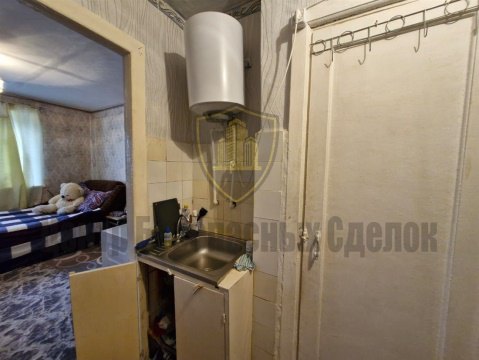 1-к квартира, 5/5 эт., 18м²