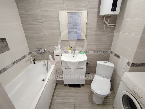 2-к квартира, 4/5 эт., 45м²