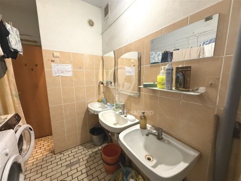 1-к квартира, 5/5 эт., 18м²