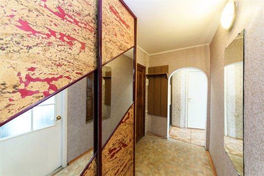 2-к квартира, 1/9 эт., 54м²