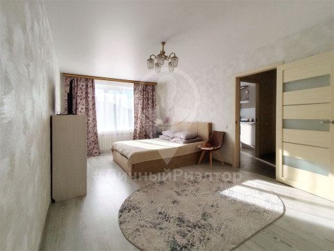 1-к квартира, 5/5 эт., 45м²