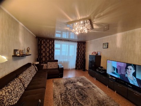 2-к квартира, 3/12 эт., 70м²