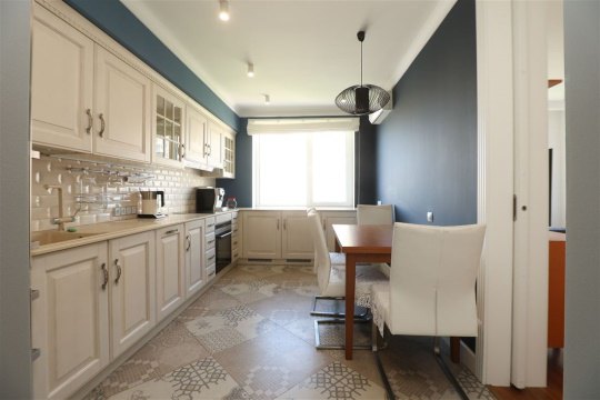 2-к квартира, 8/16 эт., 63м²