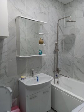 2-к квартира, 5/5 эт., 40м²