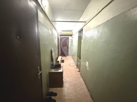 1-к квартира, 5/5 эт., 18м²