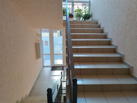 1-к квартира, 4/4 эт., 43м²