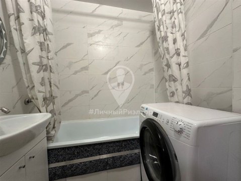 1-к квартира, 10/11 эт., 44м²