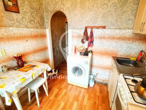 3-к квартира, 4/5 эт., 51м²