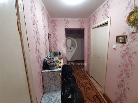 2-к квартира, 3/3 эт., 48м²