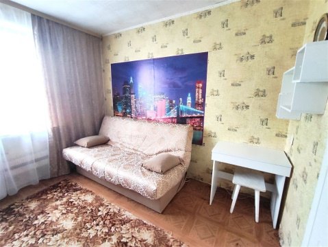 2-к квартира, 5/5 эт., 42м²