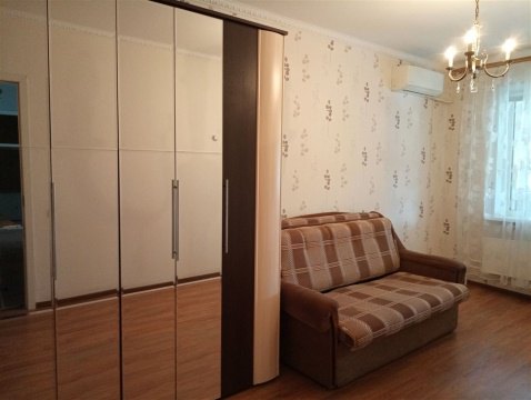 2-к квартира, 8/10 эт., 52м²