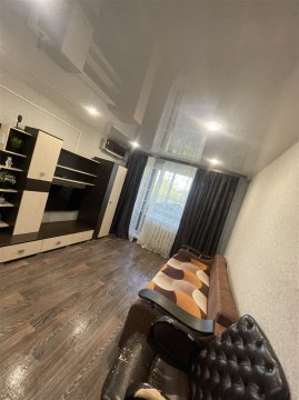 2-к квартира, 2/2 эт., 52м²