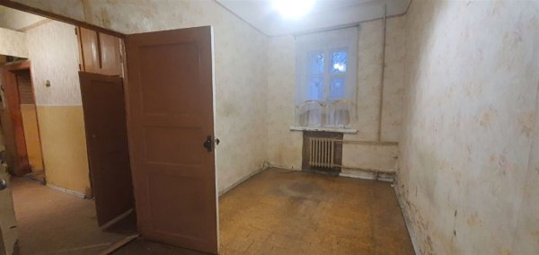 3-к квартира, 1/4 эт., 74м²