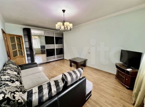 1-к квартира, 4/10 эт., 39м²