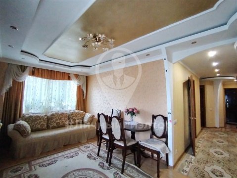 2-к квартира, 1/3 эт., 52м²