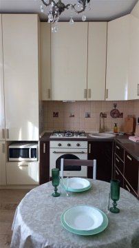 1-к квартира, 1/4 эт., 45м²