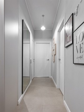 2-к квартира, 3/33 эт., 65м²