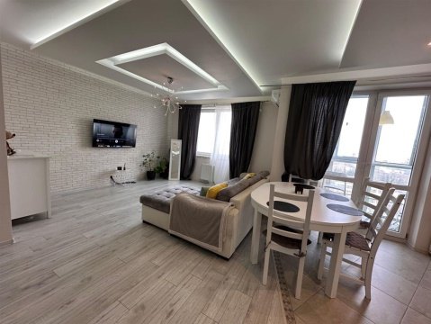 2-к квартира, 13/19 эт., 62м²