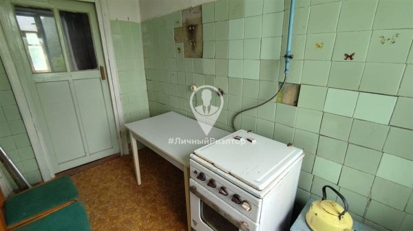 3-к квартира, 1/2 эт., 53м²