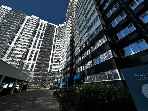 3-к квартира, 7/25 эт., 79м²