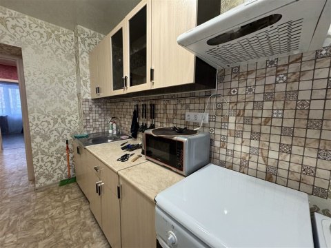 2-к квартира, 10/10 эт., 62м²