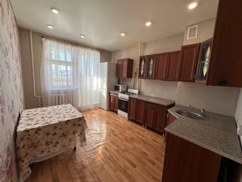 2-к квартира, 3/10 эт., 56м²