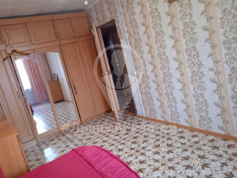 3-к квартира, 1/2 эт., 63м²