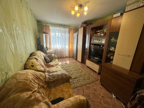 2-к квартира, 5/5 эт., 45м²