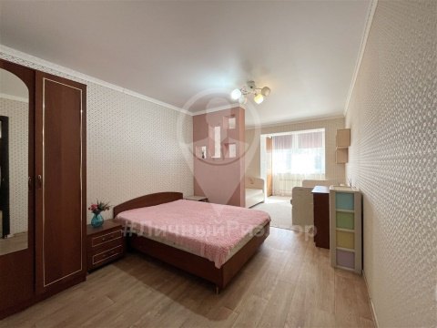 2-к квартира, 1/5 эт., 70м²