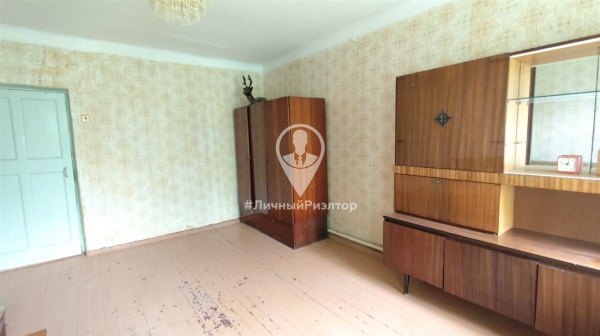 3-к квартира, 1/2 эт., 53м²
