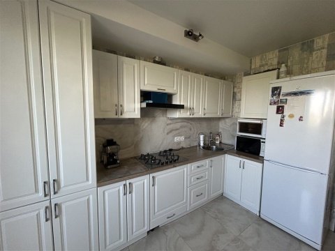 1-к квартира, 8/10 эт., 38м²