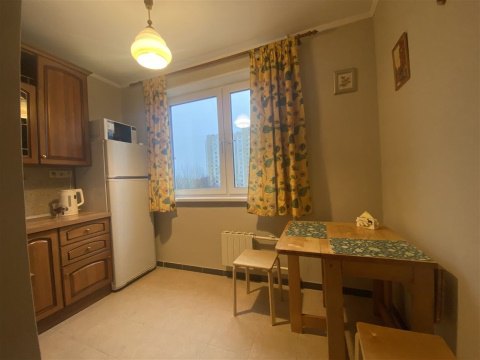 1-к квартира, 7/17 эт., 37м²