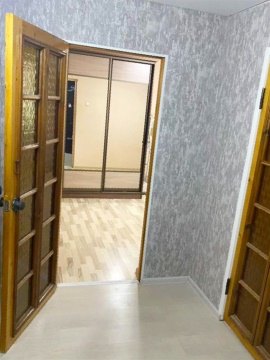 3-к квартира, 1/3 эт., 68м²