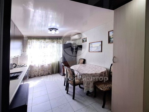 2-к квартира, 5/10 эт., 53м²