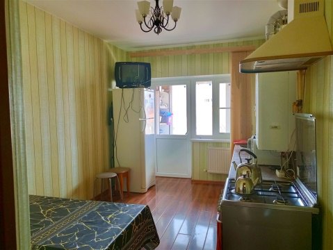 3-к квартира, 3/3 эт., 64м²