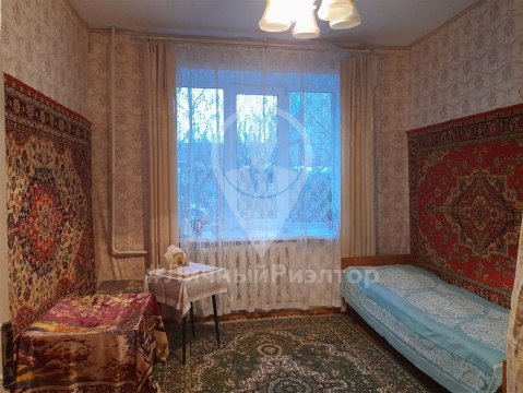 4-к квартира, 1/5 эт., 58м²