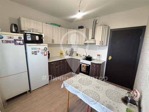 2-к квартира, 12/16 эт., 60м²