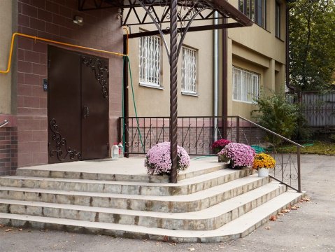 3-к квартира, 2/5 эт., 164м²