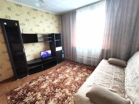 2-к квартира, 5/5 эт., 42м²