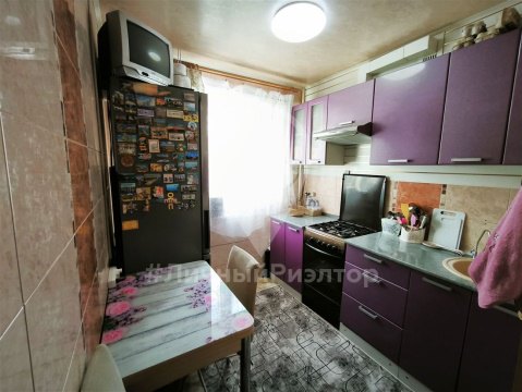 3-к квартира, 2/5 эт., 47м²