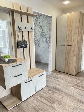4-к квартира, 1/5 эт., 98м²