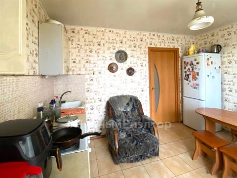 2-к квартира, 9/10 эт., 68м²