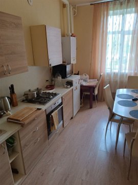 2-к квартира, 1/3 эт., 62м²