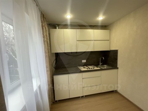 2-к квартира, 5/5 эт., 43м²