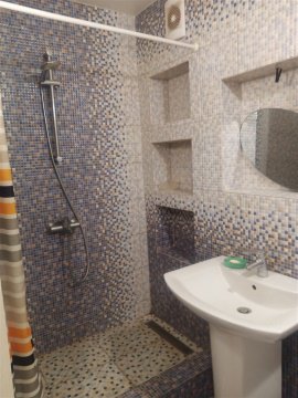 3-к квартира, 1/5 эт., 55м²