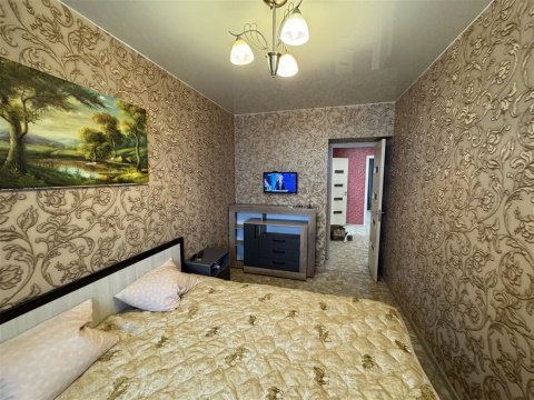 2-к квартира, 10/10 эт., 62м²