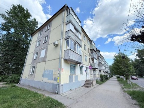 2-к квартира, 1/4 эт., 49м²