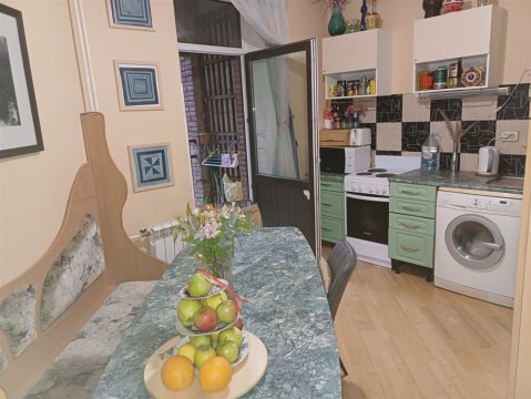 5-к квартира, 4/10 эт., 125м²