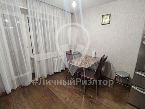 2-к квартира, 4/6 эт., 68м²